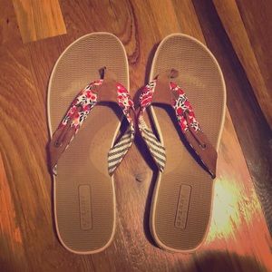 Sperry flip flops
